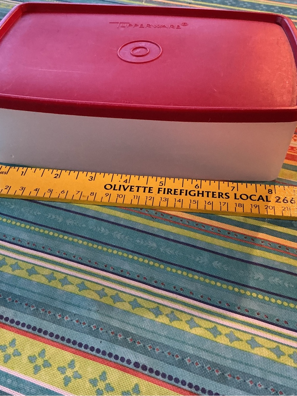 Tupperware Pak-n-Store Rectangular Container with red seal - Picture 6 of 8